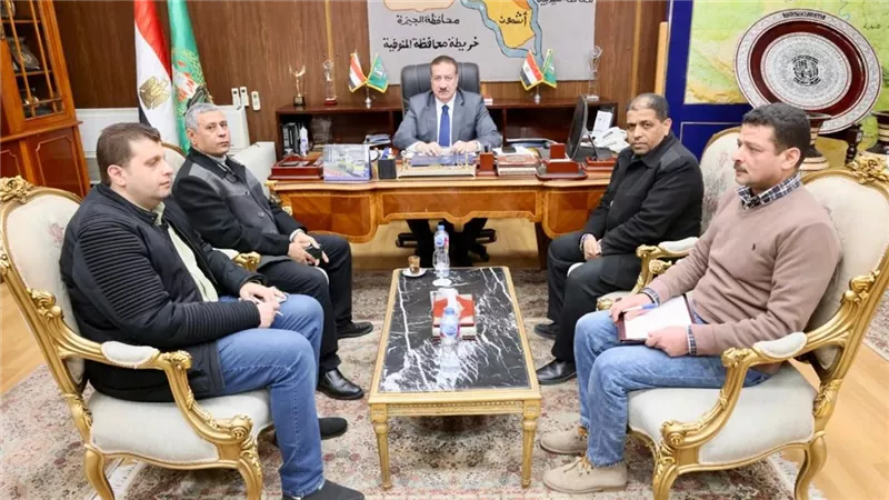 محافظ المنوفية يعقد اجتماعا بمسئولي مياه الشرب والصرف الصحي 