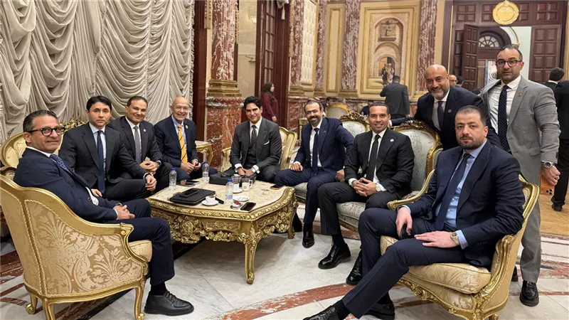 أبو هشيمة وزكي وعمران وصبور ومظلوم يجتمعون قبل مناقشة عدة قوانين بالشيوخ
