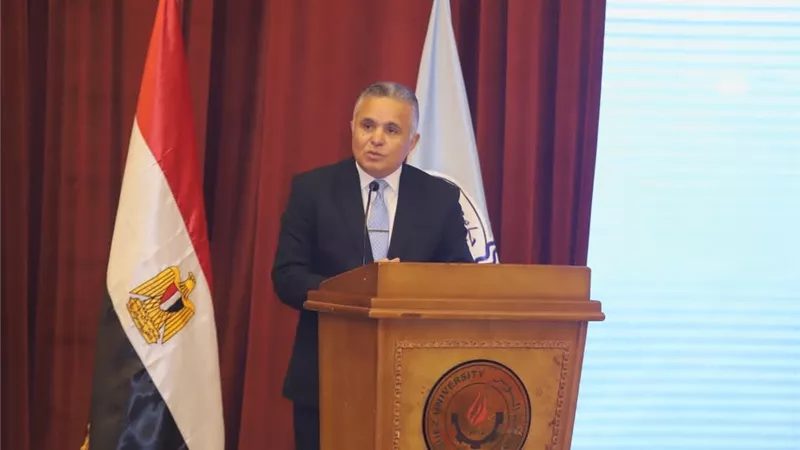  بشرى للعاملين بجامعة السويس: صرف مكافأة مالية وإرجاء خصومات التأخير
