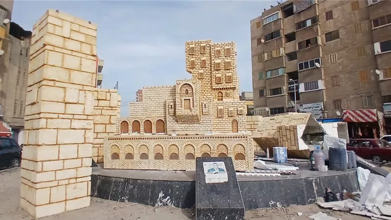 محافظ البحيرة: تطوير الميادين العامة لتحسين الهوية البصرية ورفع كفاءة المرور