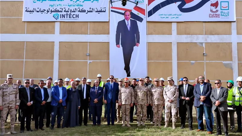قائد الجيش الثالث الميداني يزور سوهاج لمتابعة تنفيذ المشروعات القومية