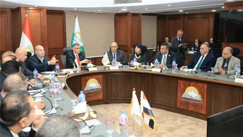 النائبة هند رشاد تشارك في اللقاء الموسع لمحافظ الجيزة مع أعضاء البرلمان 