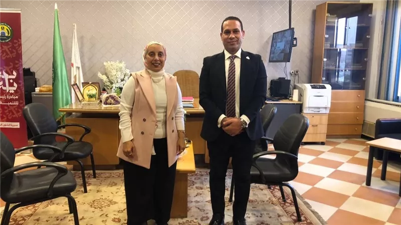 النائب سيد عبد الجليل يلتقي وكيل وزارة الصحة بالإسماعيلية لبحث تطوير الخدمات ا