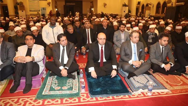 «التسامح والمغفرة».. محافظ بني سويف يشارك الاحتفال بليلة النصف من شعبان