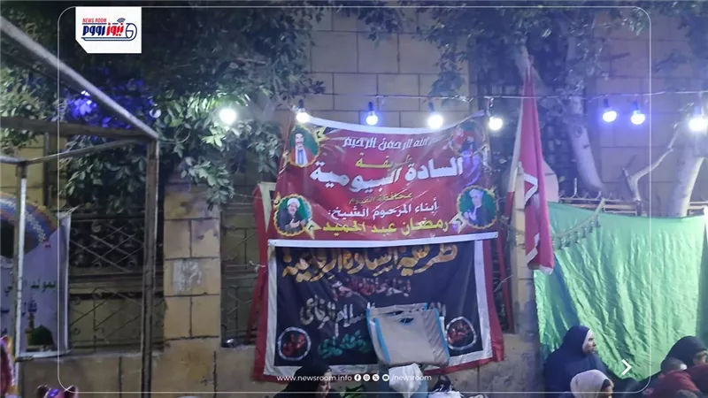 بالمديح والإنشاد.. آلاف المحتفلين يختتمون مولد الشيخ علي الروبي بالفيوم