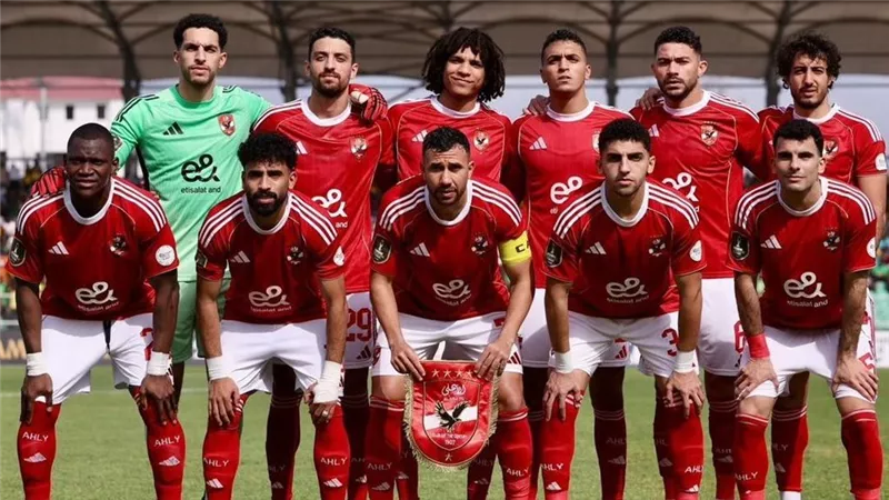 بقيادة تريزيجيه وزيزو.. تشكيل الأهلي المتوقع لمواجهة ذئاب الجبل