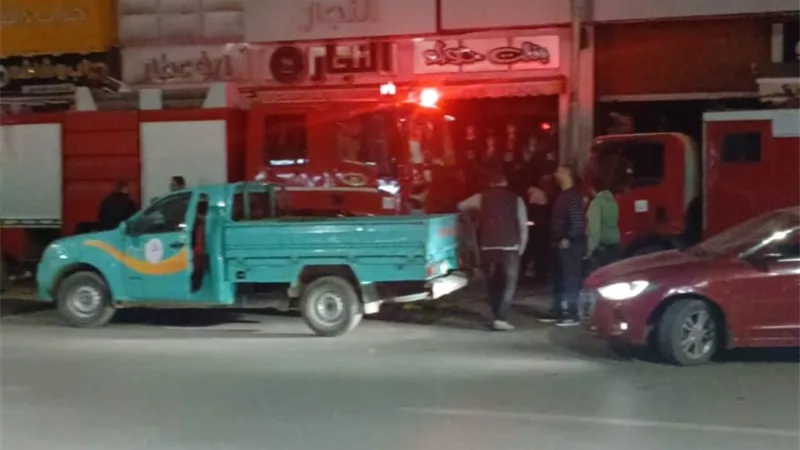 حريق هائل يلتهم 3 محلات للهواتف المحموله بالمحلة الكبرى بمحافظة الغربية