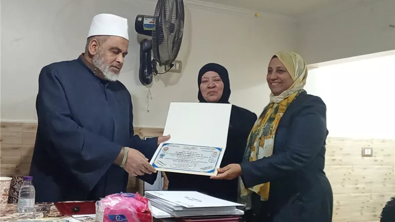 تخريج الدفعة الأولى من المرحلة المتقدمة برواق الشهيدين بالسويس