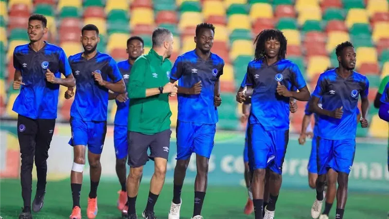 «الشغيل» : الأهلى مهزوز فنيا والزعيم السودانى يستحق التأهل  | خاص