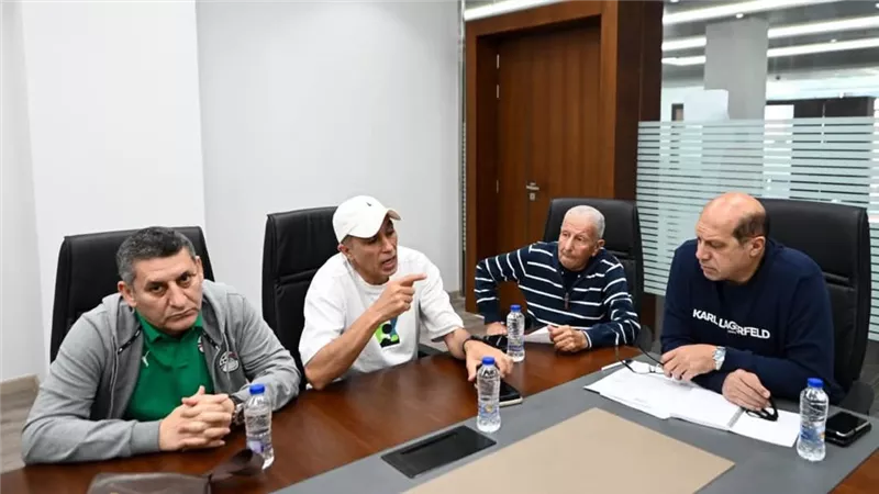 المدير الفني لاتحاد الكرة يكشف عن اقتراح مثير بشأن الناشئين