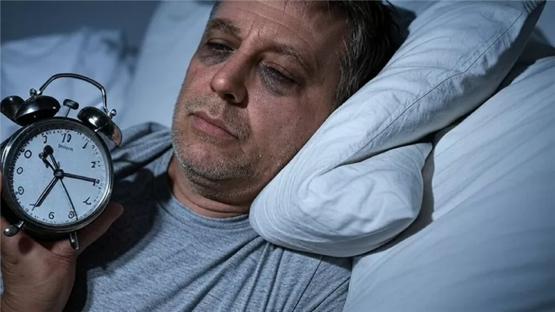 يتسبب في الجلطات وانسداد الأوعية الدموية.. مخاطر قلة النوم