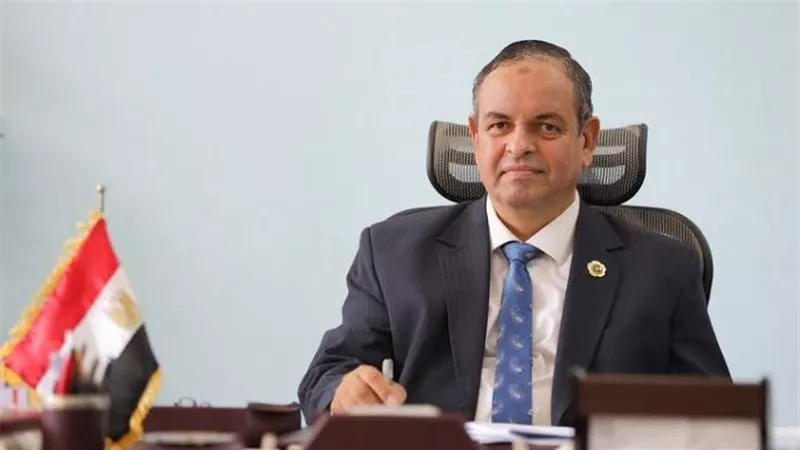 مستشار المالية: يمكن لمصر الاستفادة من الرسوم الجمركية الأمريكية