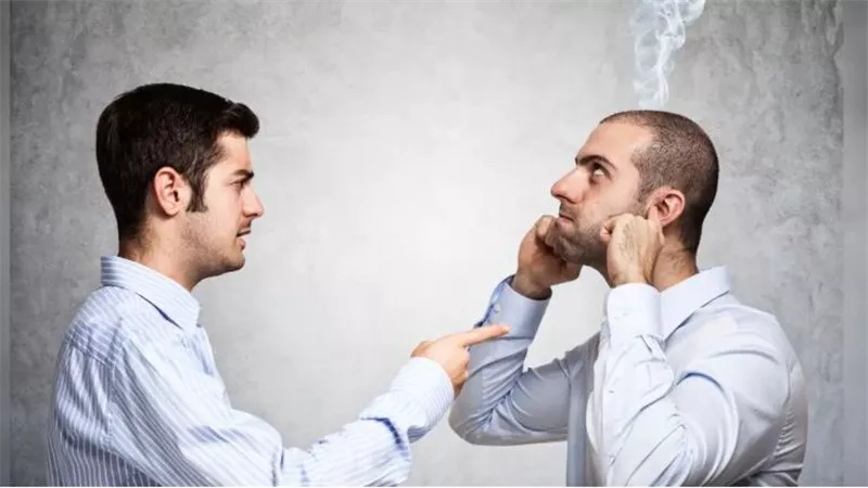 10 عادات عمل تثير غضب الرؤساء..  كيف نتجنب هذه الأخطاء؟