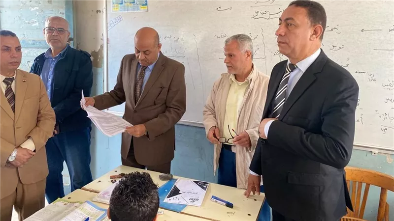 وكيل وزارة التربية والتعليم بالدقهلية يتفقد إدارة السنبلاوين التعليمية 