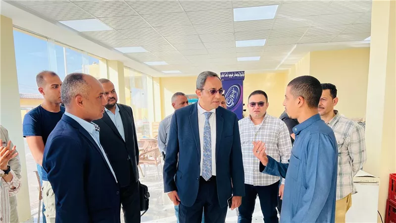 محافظ قنا يوجّه بمد مواعيد غلق المحال العامة خلال فصل الصيف