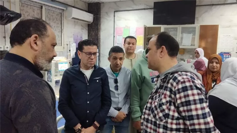 الشعب الجمهورى بالفيوم يقدم دعم مادي ومستلزمات طبية لتخفيف معاناة مرضى الغسي  