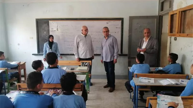 وكيل تعليم السويس يتابع انتظام الدراسة بعدد من المدارس