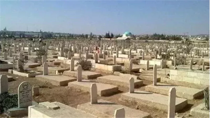 حكم زيارة الحائض للمقابر للحائض .. تعرف على رأي دار الإفتاء