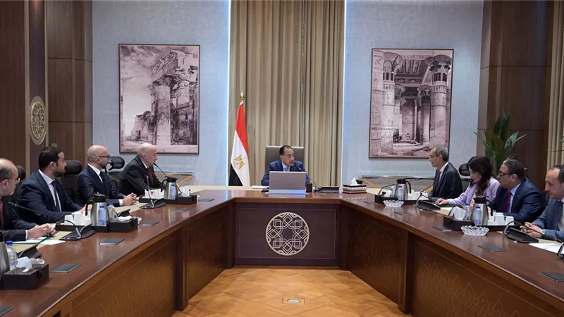 رئيس الوزراء يؤكد دعمه لاستثمارات مجموعة «4iG» المجرية لتنفيذ عدد من المشروعات