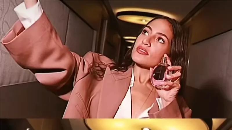 كنزي عمرو دياب تروج لعطر جديد من 