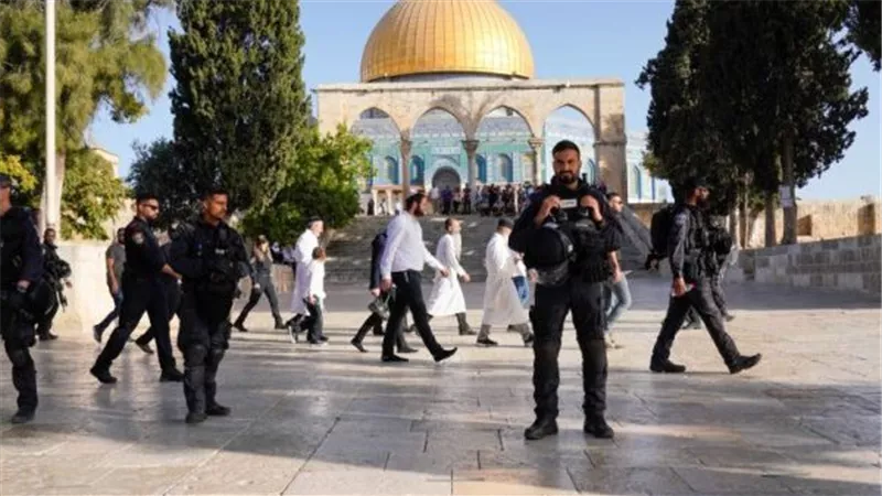 اقتحامات واعتقالات وهدم منازل.. تصعيد إسرائيلي في الضفة والقدس