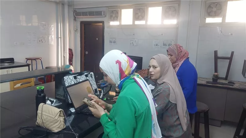 كلية الصيدلة جامعة حلوان تنظم ورشة قياس الكيمياء التحليلية الخضراء