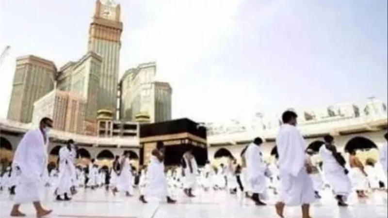 ماهي الملابس الممنوع على المرأة ارتداؤها أثناء الإحرام؟ الإفتاء توضح
