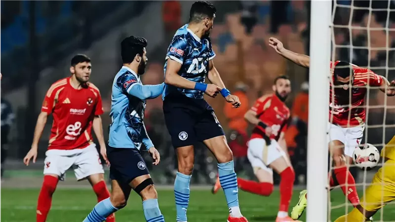 بيراميدز يتحفظ على طاقم تحكيم مباراة الأهلي ويطالب بالعدالة التحكيمية