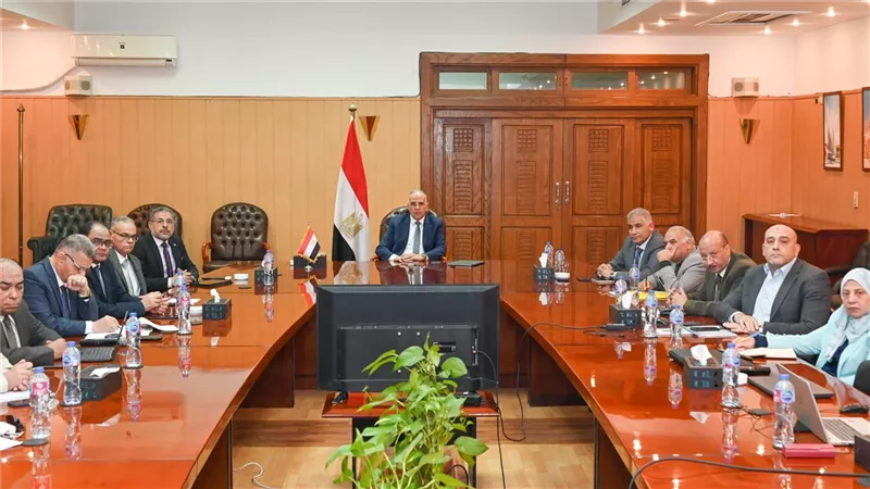 وزير الري: توفير الاحتياجات المائية حال طلبها من المنتفعين بالكميات المطلوبة
