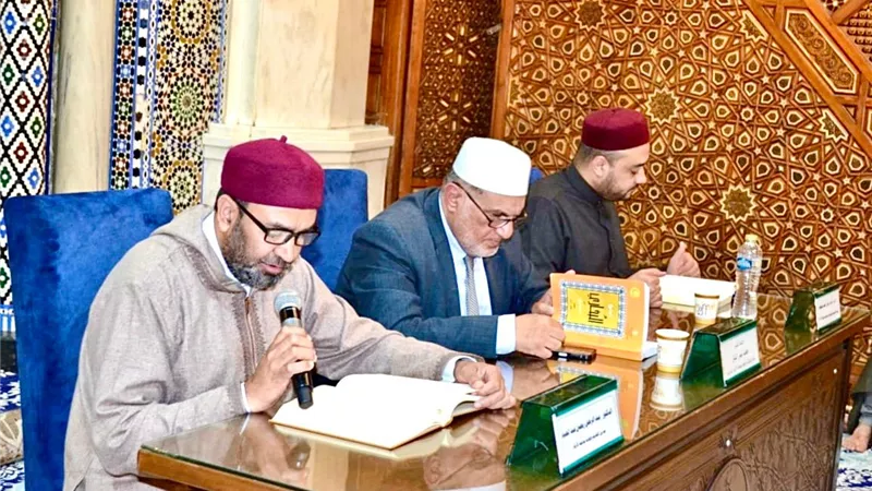 المجلس الحديثي بمسجد الحسين يستكمل قراءة صحيح البخاري بسند متصل 
