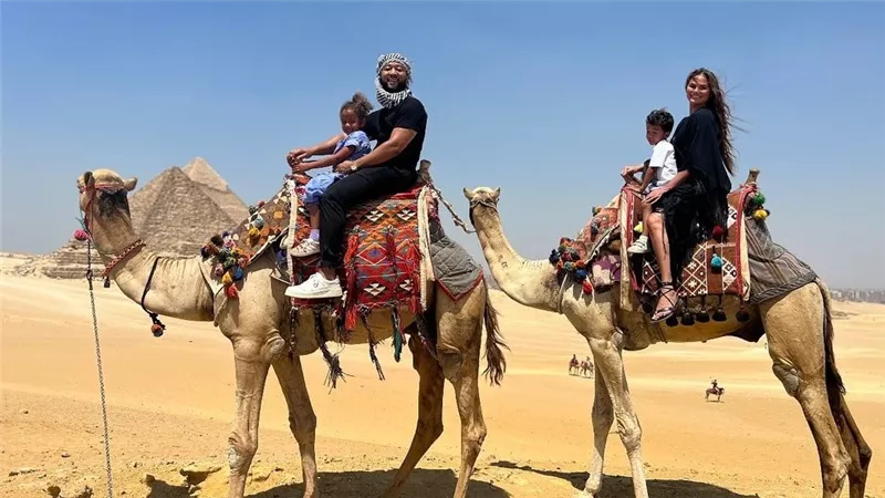 مستشار السياحة العالمية: التعاقد مع أوراسكوم خطأ.. والجمّالة من أسس المنطقة  