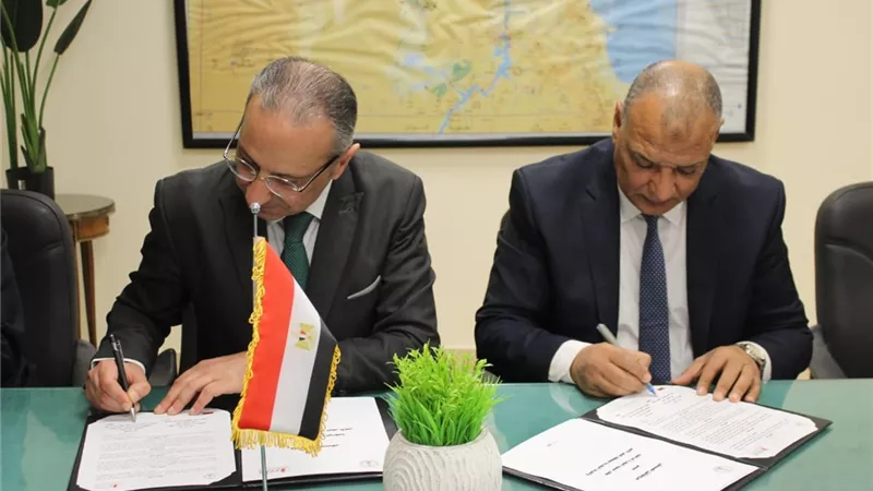 لتعزيز بيئة الاستثمار.. افتتاح مركز السجل التجاري المتميز بالبحر الأحمر  