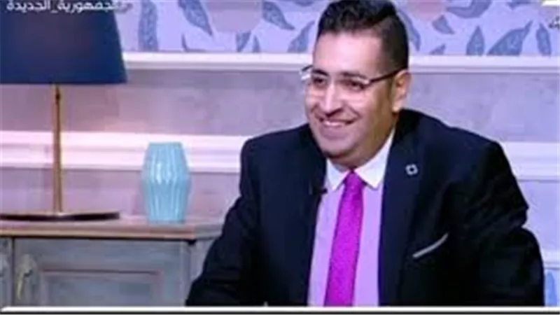 هل تصبح أمريكا القطب الأوحد في العالم؟.. خبير اقتصادي يجيب
