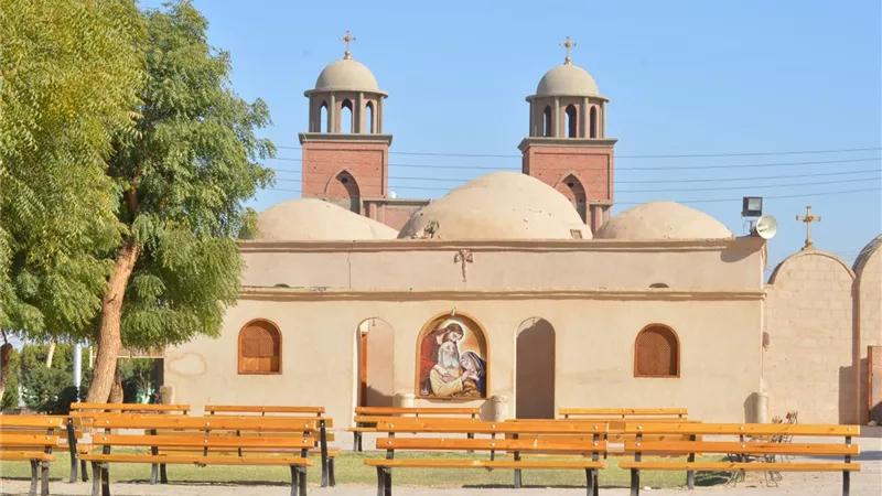 إغلاق دير الملائكة ميخائيل في نقـادة بقنا يوم شم النسيم
