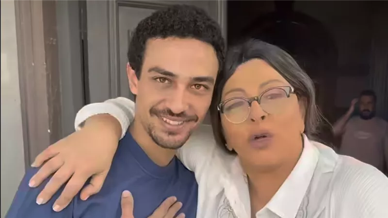 بعد نجاح قهوة المحطة.. هالة صدقي عن أحمد غزي: النجم القادم.. مكسر الدنيا