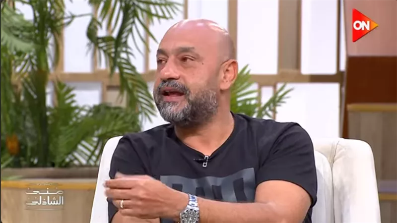 من أيام الدراسة.. مخرج «قهوة المحطة»عمل قيمة كبيرة ونبحث عنه منذ سنوات (فيديو)