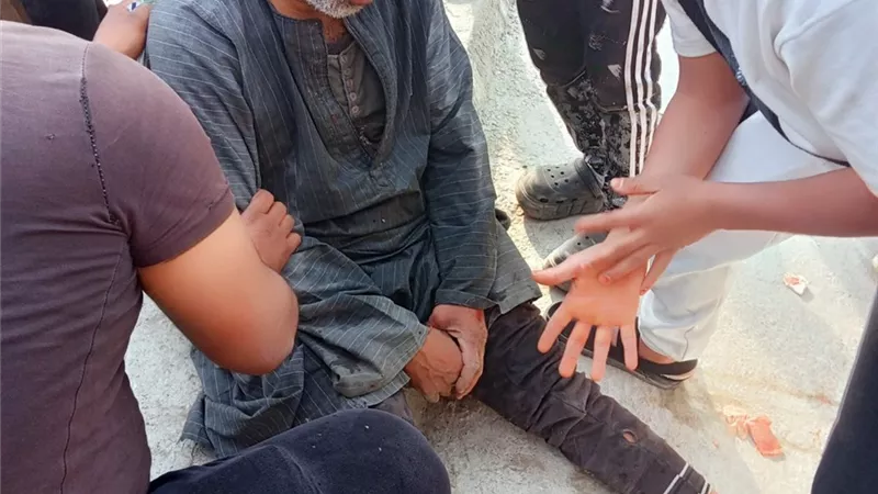 إصابة شخص فى تصادم بين تروسيكل وسيارة بطريق ناهيا 