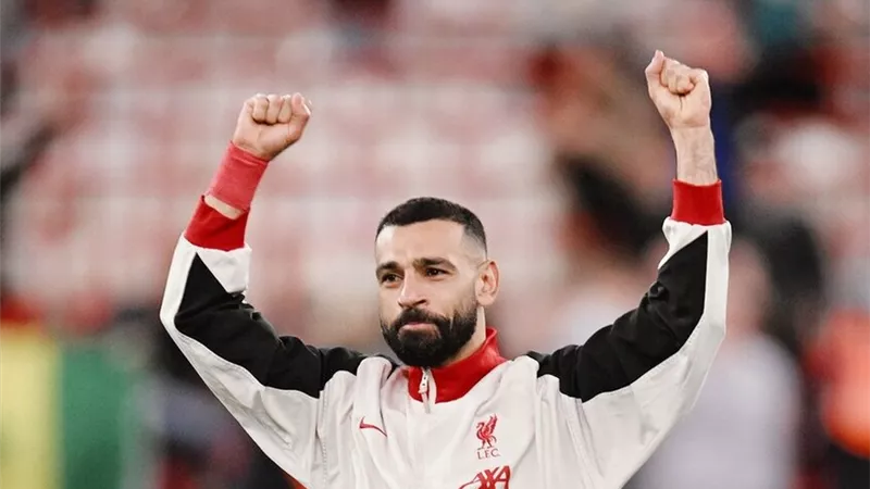 محمد صلاح : سعادتي لا توصف بالاستمرار في ليفربول .. متحمس للفوز بالألقاب