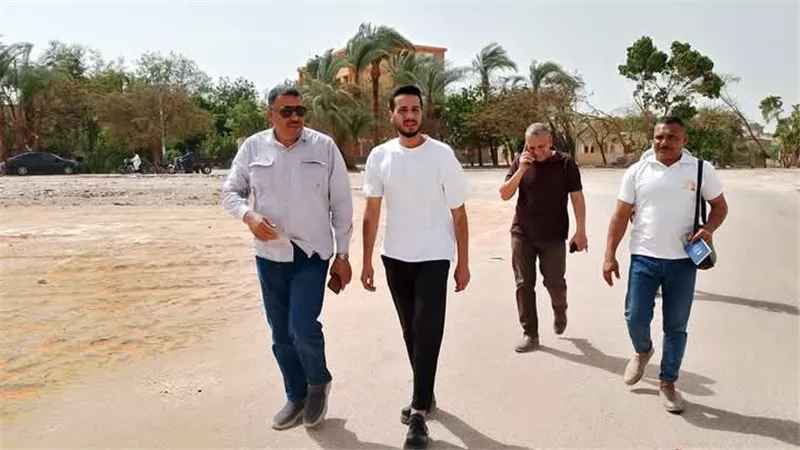 محافظ أسيوط يعلن تسليم الأرض المخصصة لإقامة مصنع للرمان بمركز البداري