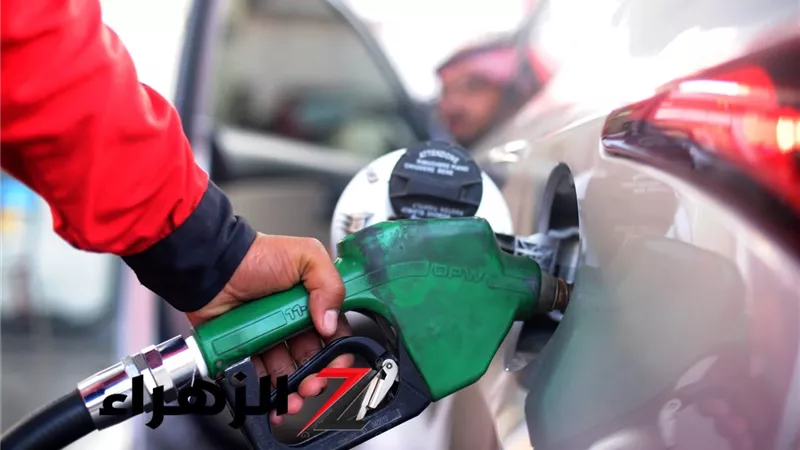 رغم تراجع الدولار.. أسعار البنزين والسولار يستقر اليوم