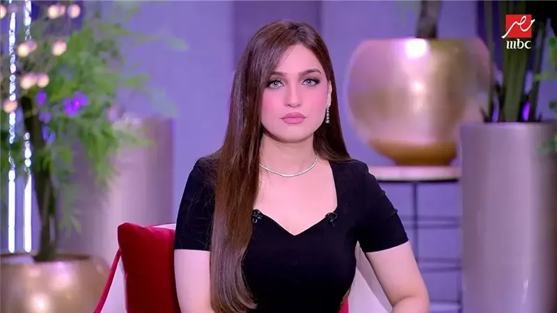خليكي ناصحة .. ياسمين عز: الست الشاطرة متقولش لزوجها المصروف خلص (فيديو) 