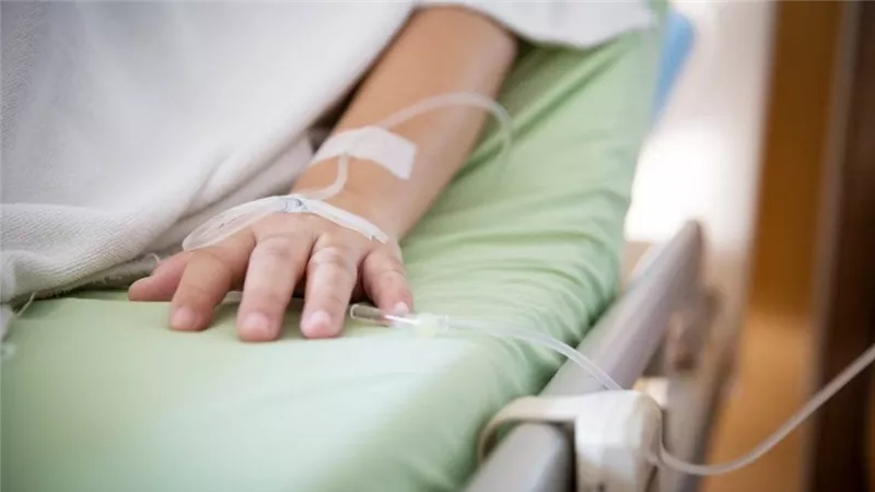فضل زيارة المريض وثوابها في الإسلام …. وما هي آداب وسنن الزيارة