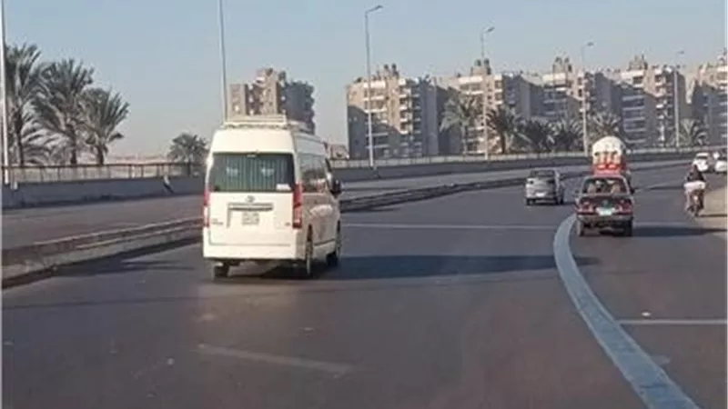 سيولة مرورية نسبية بشوارع القاهرة والجيزة رغم ذروة الصباح