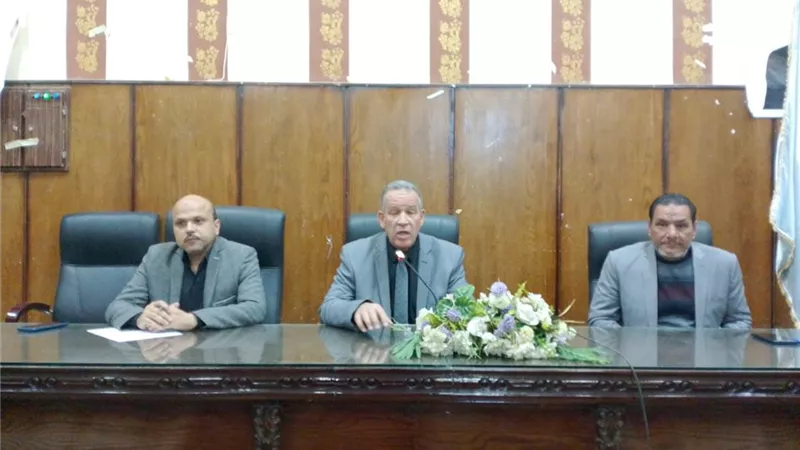 محافظ أسيوط يوجه بالمتابعة المستمرة للعملية التعليمية بمختلف المدارس