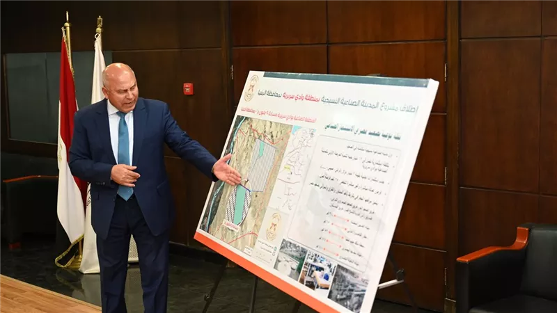 وزير الصناعة: نستهدف زيادة صادرات الملابس إلى 11.5 مليار دولار خلال 5 سنوات