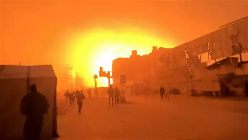 الإخلاء في 20 دقيقة ومرضى يفرّون في الظلام.. ماذا حدث في قصف مستشفى المعمداني؟