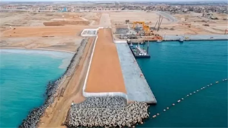 استئناف العمل في ميناء العريش البحري بعد تحسن الأحوال الجوية