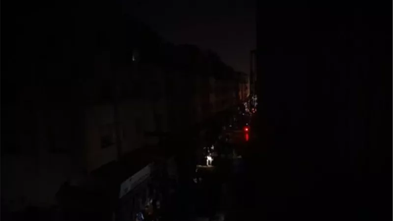  من الصباح.. شكاوى من أهالي منشأة القناطر بسبب انقطاع الكهرباء عن بعض القرى