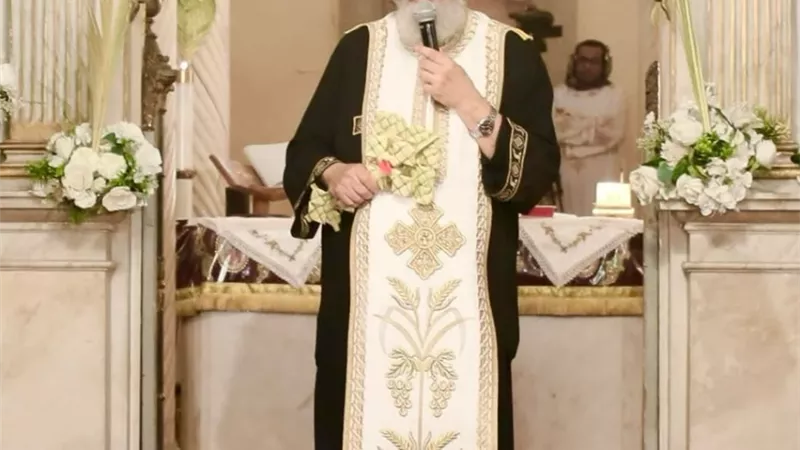 البابا تواضروس يترأس قداس أحد السعف في الكنيسة المرقسية بالإسكندرية (صور)