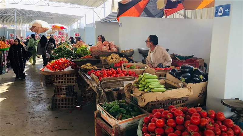 محافظ الدقهلية يتفقد سوق طلخا الحضاري ويشدد بمنع عودة الباعة الجائلين للشوارع